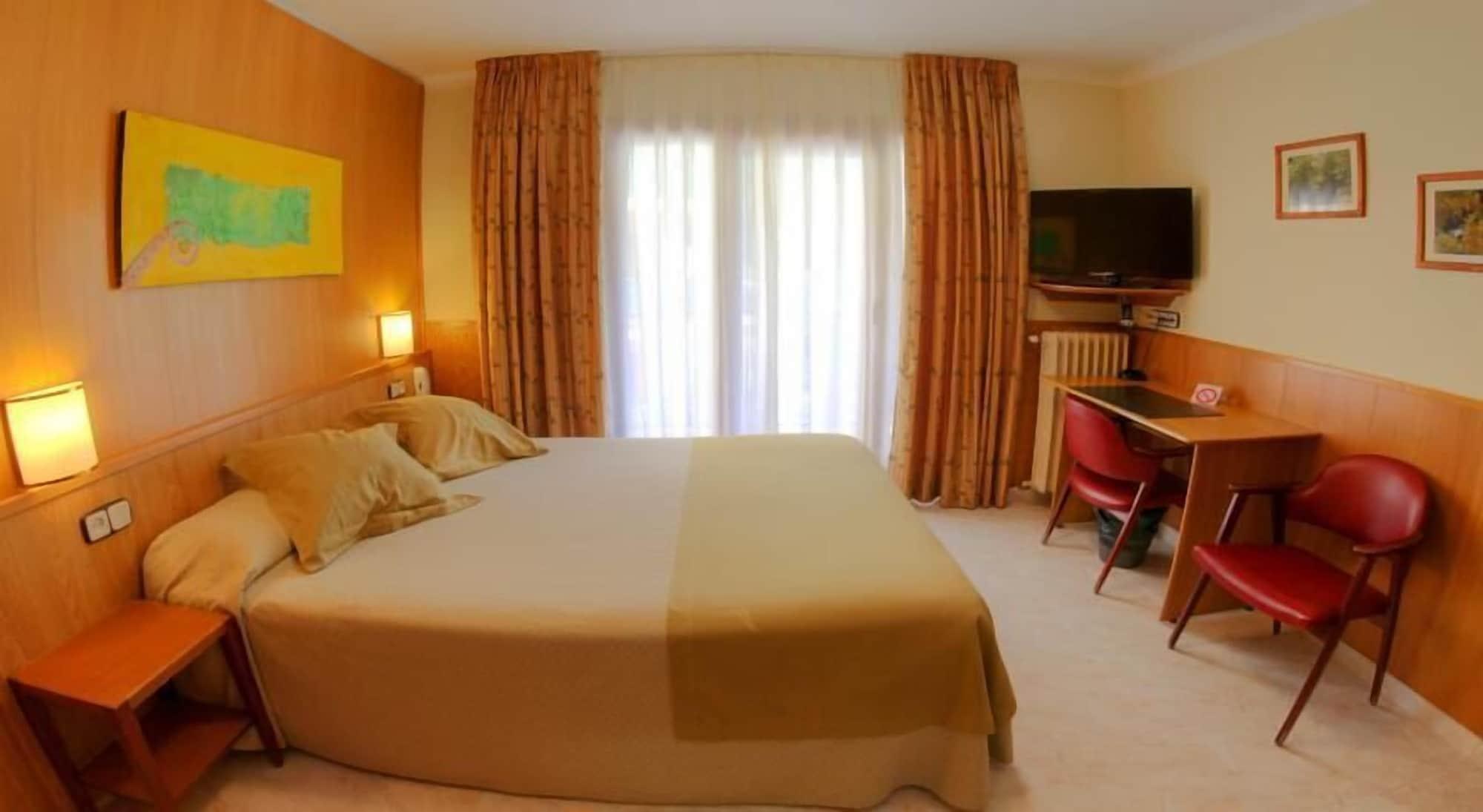 Hotel Univers Encamp Ngoại thất bức ảnh