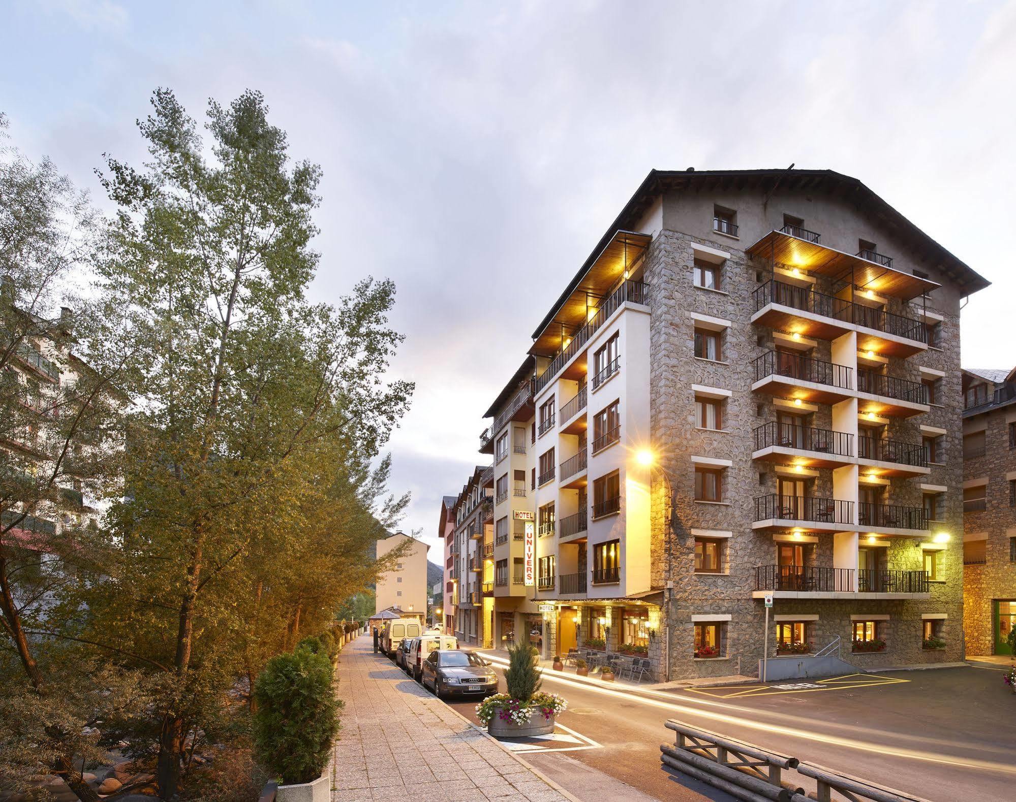 Hotel Univers Encamp Ngoại thất bức ảnh